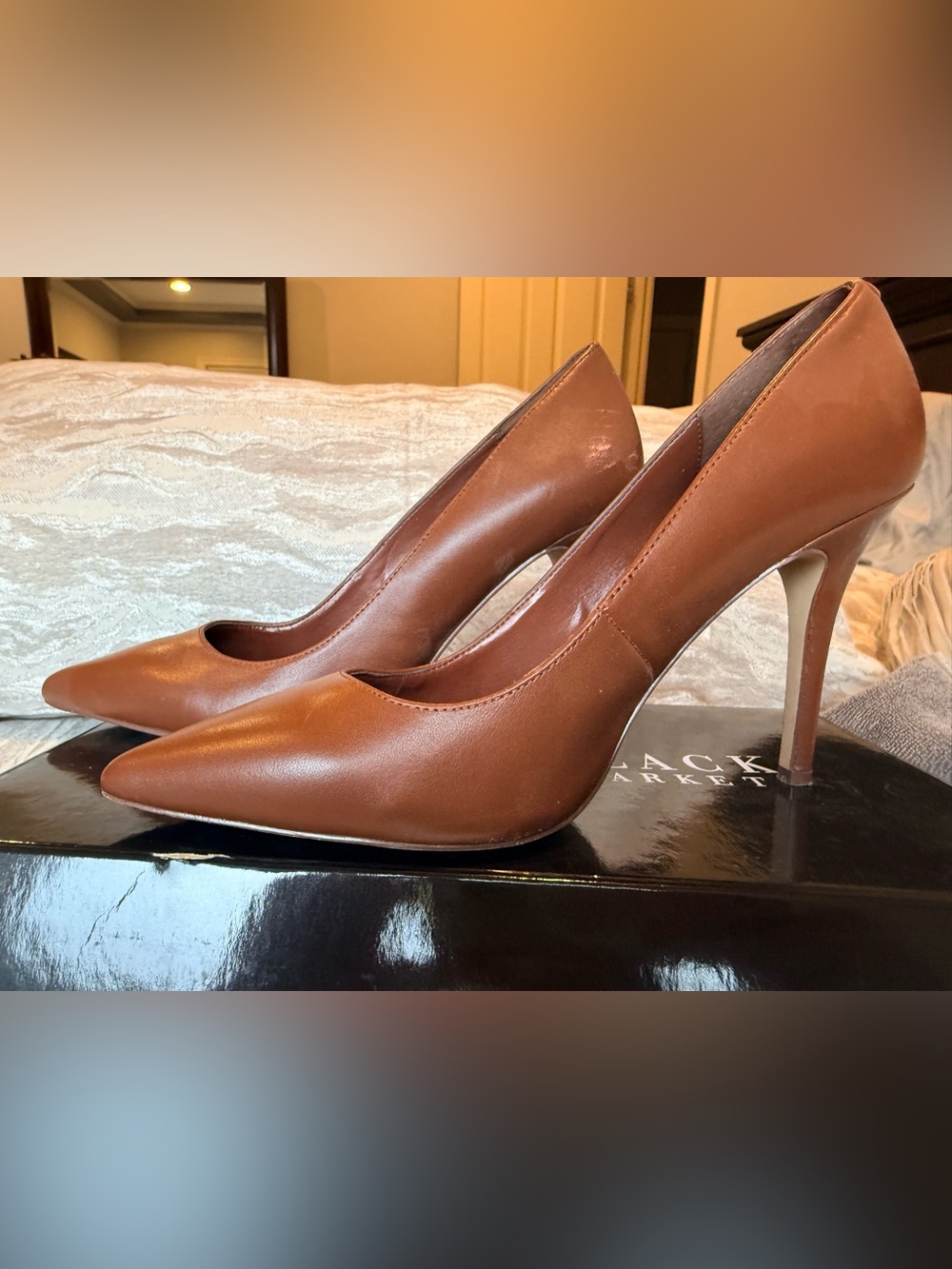 White House Black Market Women’s Rich Mahogany Pointed-Toe Leather Pumps